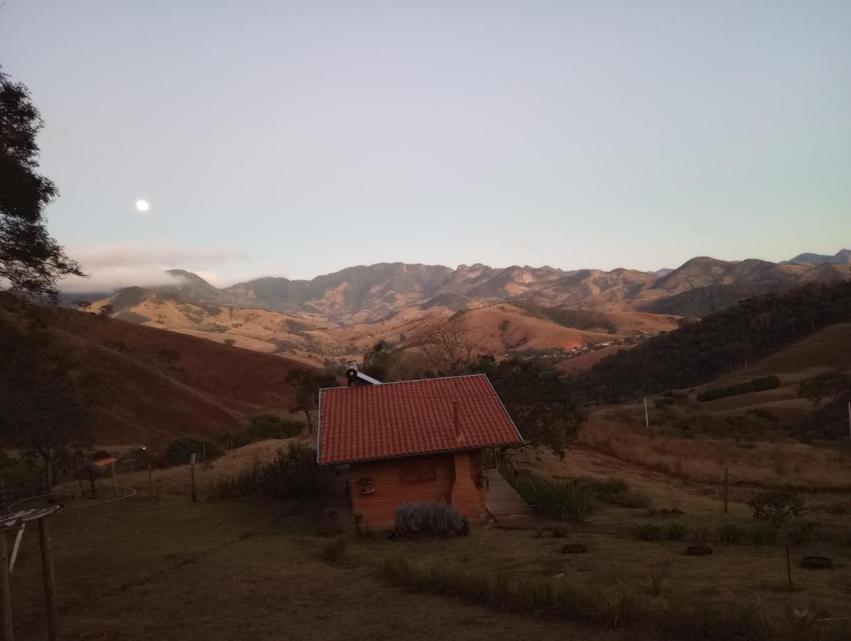 Reobote Chales Sao Bento do Sapucai Bagian luar foto